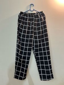 Black & White Grid Print Pants