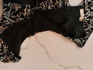 Chic Black &amp; White Floral Print Dress
