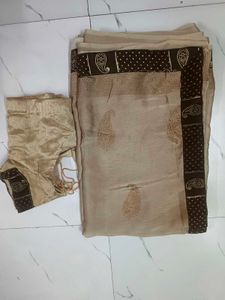 Elegant Paisley Saree