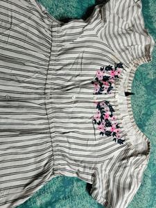 Women White &amp; Black Lining Cotton Midi