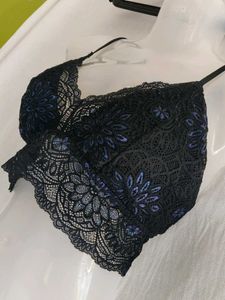 closia Lace Bralette