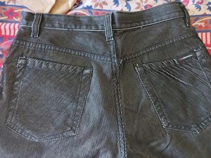 Black trouser pant style self lines jeans
