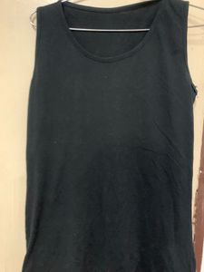 Basic Black Sleeveless Tank Top