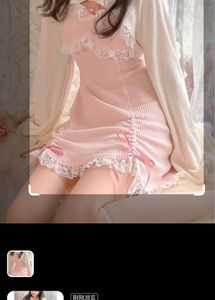 pink dress