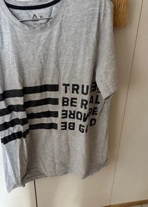 Reebok Grey Graphic T-Shirt