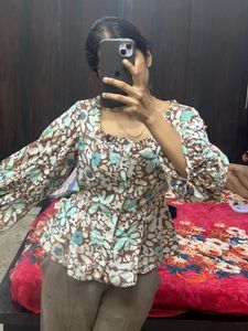 Floral Print Square Neck Top