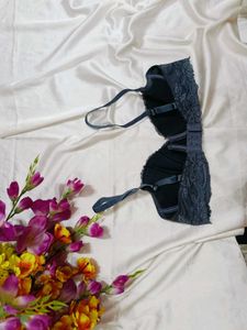 🇳🇿💫🎀 Charcoal colour Lace Padded Bra