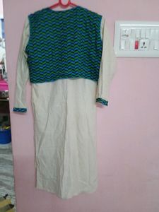 Offer Only For Today!!Off White With Blue Green Stripes Border With A Beautiful Overcoat