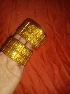 Exquisite Gold Bangle Bracelet ( Gam kharu )