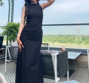“Elegant Black Dress – Stylish &amp; Perfect for Parti