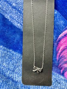 Dainty Bow Necklace