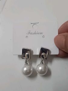 Pearl Drop Earrings