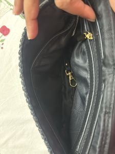 Chic Black Woven Crossbody Bag