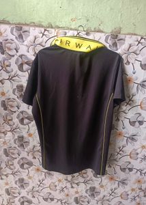 Airwalk men tshirt