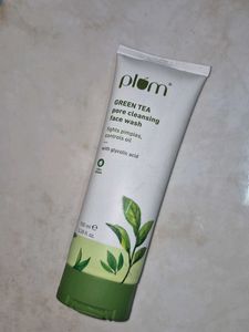 Plum Green Tea Pore Cleansing Face Wash