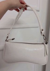 White Crocodile Embossed Shoulder Bag