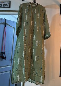 Elegant green Kurta with Printed Peacocks