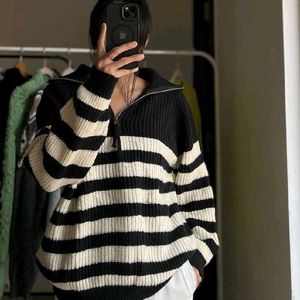 Stripe Semi-high neck zipper pullover