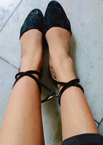 Elegant Black Suede Ankle Strap Flats