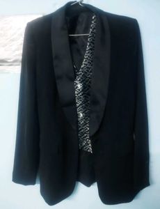 Chic Black Blazer with vest ✅💯