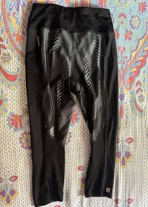 2 set of Yoga half pants