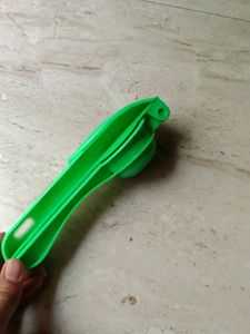 Kitchen Tools/ Greater, Peeler, Lemon Sqeezer