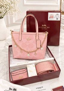 Coach Pink Gift Set with Charm &amp; card holder 🩷