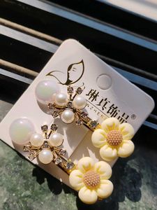 Cute Pearl Flower Hair Clips