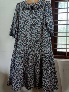 FLORAL PRINT TIERED DRESS