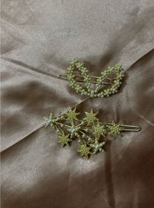 2x Pearl &amp; Star Hair Clips Set