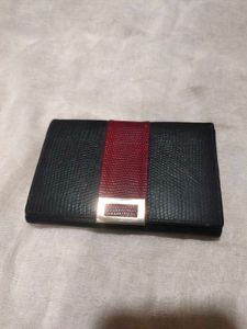 Elegant Black &amp; Red Lizard Texture Wallet