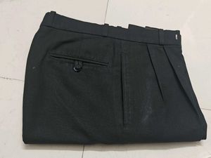 Men's Classic Fit Black Trousers