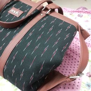 Zouk Office Tote (Free Earrings)