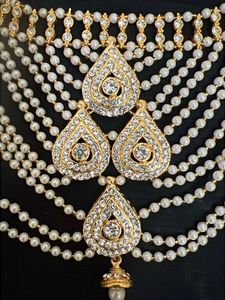 Elegant Pearl &amp; Kundan Kamarbandh