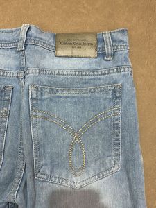 calvin klein jeans blue colour damaged good jean