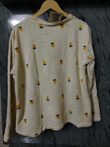Cute Pineapple Print Textured Top
