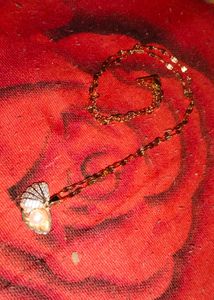 Pearl Shell Pendant Necklace