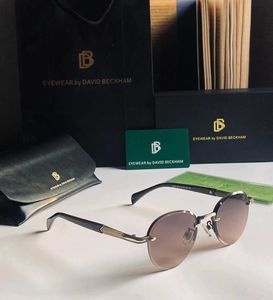 DAVID BECKHAM-SUNGLASSES**UNISEX. MODEL*
