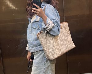 Tory Burch Tote In Canvas with wristlet