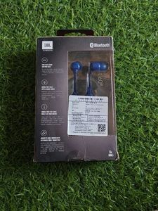 JBL Tune 160BT Wireless Earphones blue