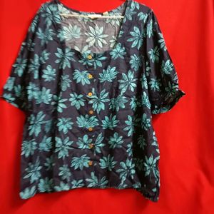 New Unused Top 2xl Top