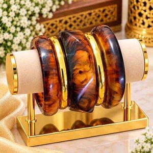 Vintage Swirl Bangle Set