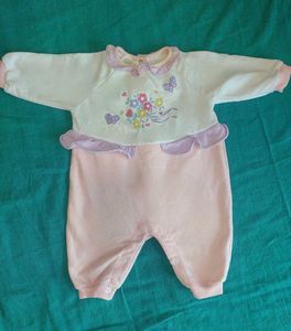Cute Baby Girl Romper (0 to 6 months)