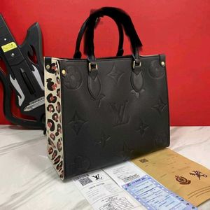 LOUIS VUITTON*  *ONTHEGO MONOGRAM MM LEOPARD BLACK