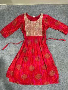 Red & Gold Embellished Kurta