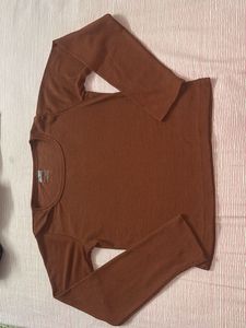 Ribbed Knit Long Sleeve Crop Top