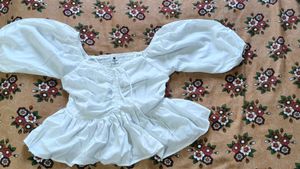 Chic White Puff Sleeve Top