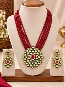 Stunning Marron Beaded Necklace & Earring Set
