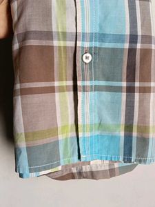 Men's Plaid Button-Up Shirt