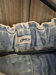 Light Wash Denim Jeans